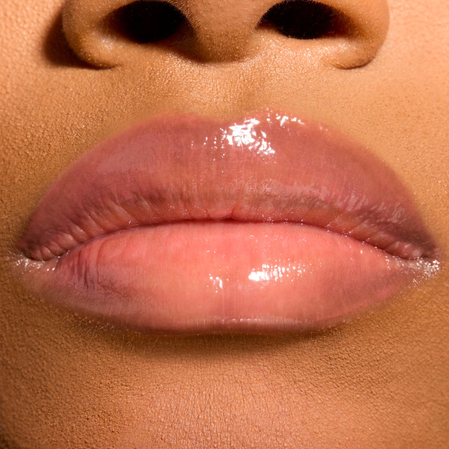 Bella Glossy Gloss